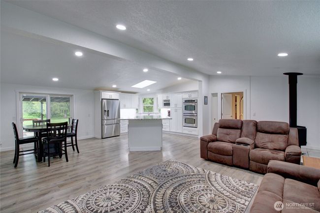 7493 State Route 9, House other with 3 bedrooms, 3 bathrooms and 2 parking in Sedro Woolley WA | Image 9