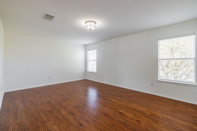 Heritage Hickory Laminate Flooring | Image 16