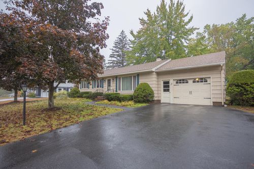 17 Oak Street, Jay, ME, 04239 | Card Image