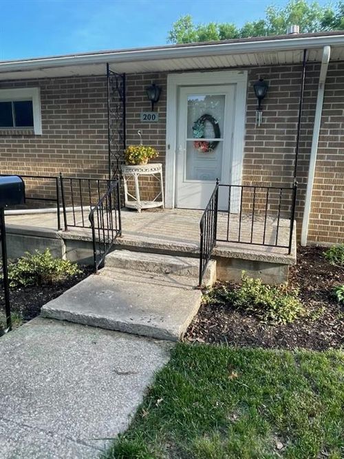 200 Ruby St, Sweet Springs, MO, 65351-1240 | Card Image