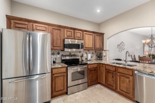 213-7021 E Earll Dr, Scottsdale, AZ, 85251-6318 | Card Image