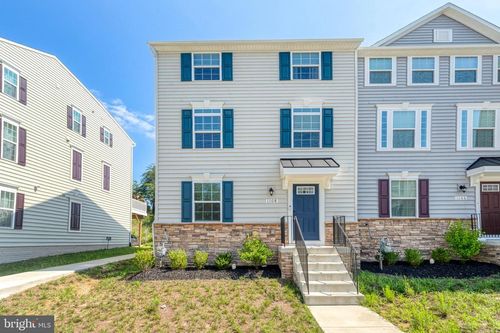 1108 Dovetail Cir, FREDERICKSBURG, VA, 22401-2264 | Card Image