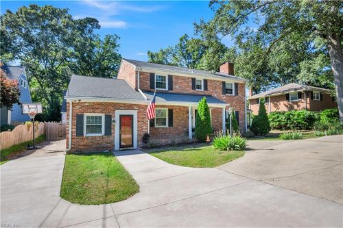 117 Dogwood Dr, Newport News, VA, 23606-3645 | Card Image