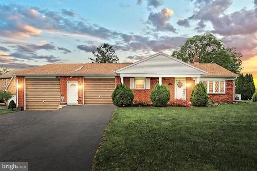 14 Longview Rd, SEVEN VALLEYS, PA, 17360-9603 | Card Image