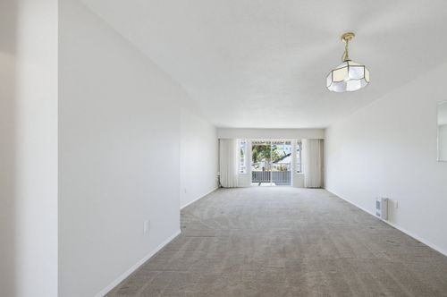 86-32691 Garibaldi Dr, Abbotsford, BC, V2T5T7 | Card Image