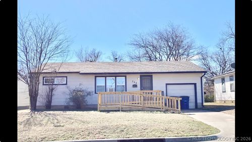 752 E 35th Street N, Tulsa, OK, 74106 | Card Image