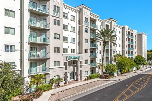 apt-252-6001 Sw 70th St, South Miami, FL, 33143-3425 | Card Image