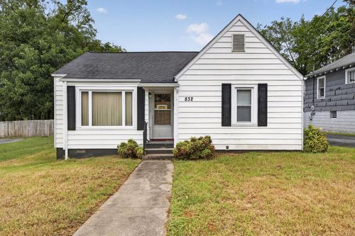 832 Portsmouth Ave, Bristol, VA, 24201 | Card Image