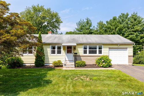 632 Circular Ave, Hamden, CT, 06514-2723 | Card Image