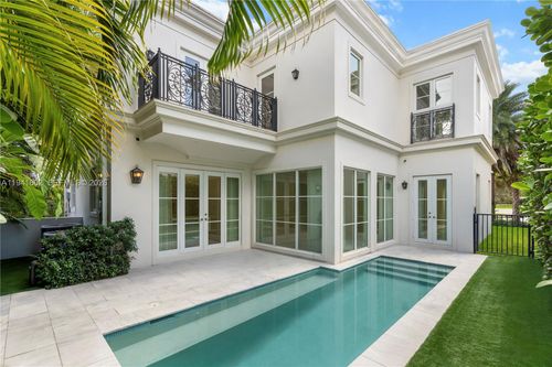 311-315 Santander Ave, Coral Gables, FL, 33134-6721 | Card Image