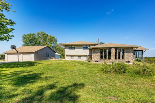 15999 Fulton St, Indianola, IA, 50125-8898 | Card Image