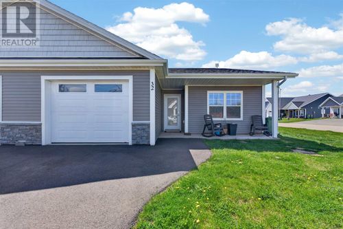32 Ellis Ave, Summerside, PE, C1N0P2 | Card Image