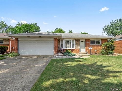 29531 Eiffel Ave, Warren, MI, 48088-3638 | Card Image