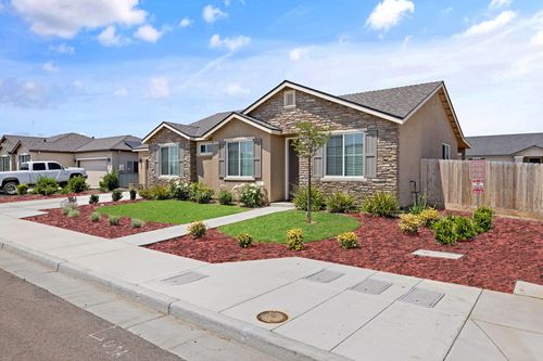 2080 Bolton Ave, Tulare, CA, 93274-1163 | Card Image