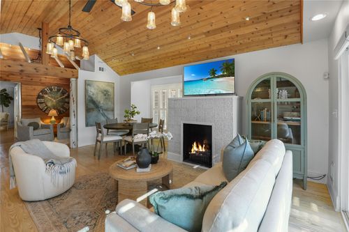 909 W Hunt St, Mckinney, TX, 75069-3715 | Card Image