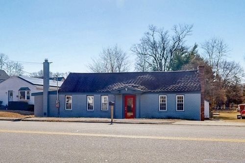412 Newport Ave, Attleboro, MA, 02703-5618 | Card Image