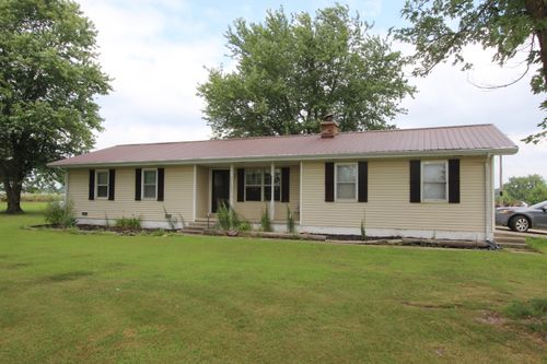 2585 Burnett Rd, Seymour, MO, 65746-7208 | Card Image