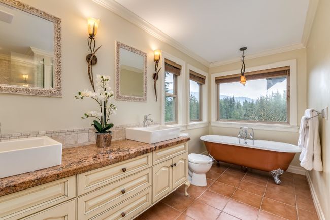 1065 Uplands Drive, House other with 5 bedrooms, 3 bathrooms and 8 parking in Anmore BC | Image 21