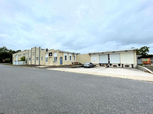 801 Atlantic Ave, Egg Harbor City, NJ, 08215-1809 | Card Image