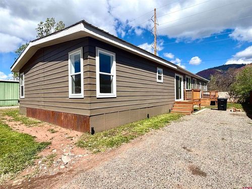 19 Huckleberry Ln, Durango, CO, 81301-7129 | Card Image