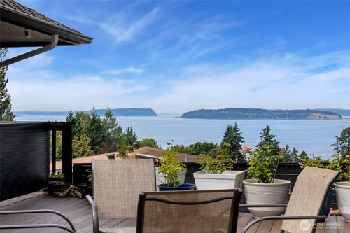 612 Park Ave, Mukilteo, WA, 98275-1920 | Card Image