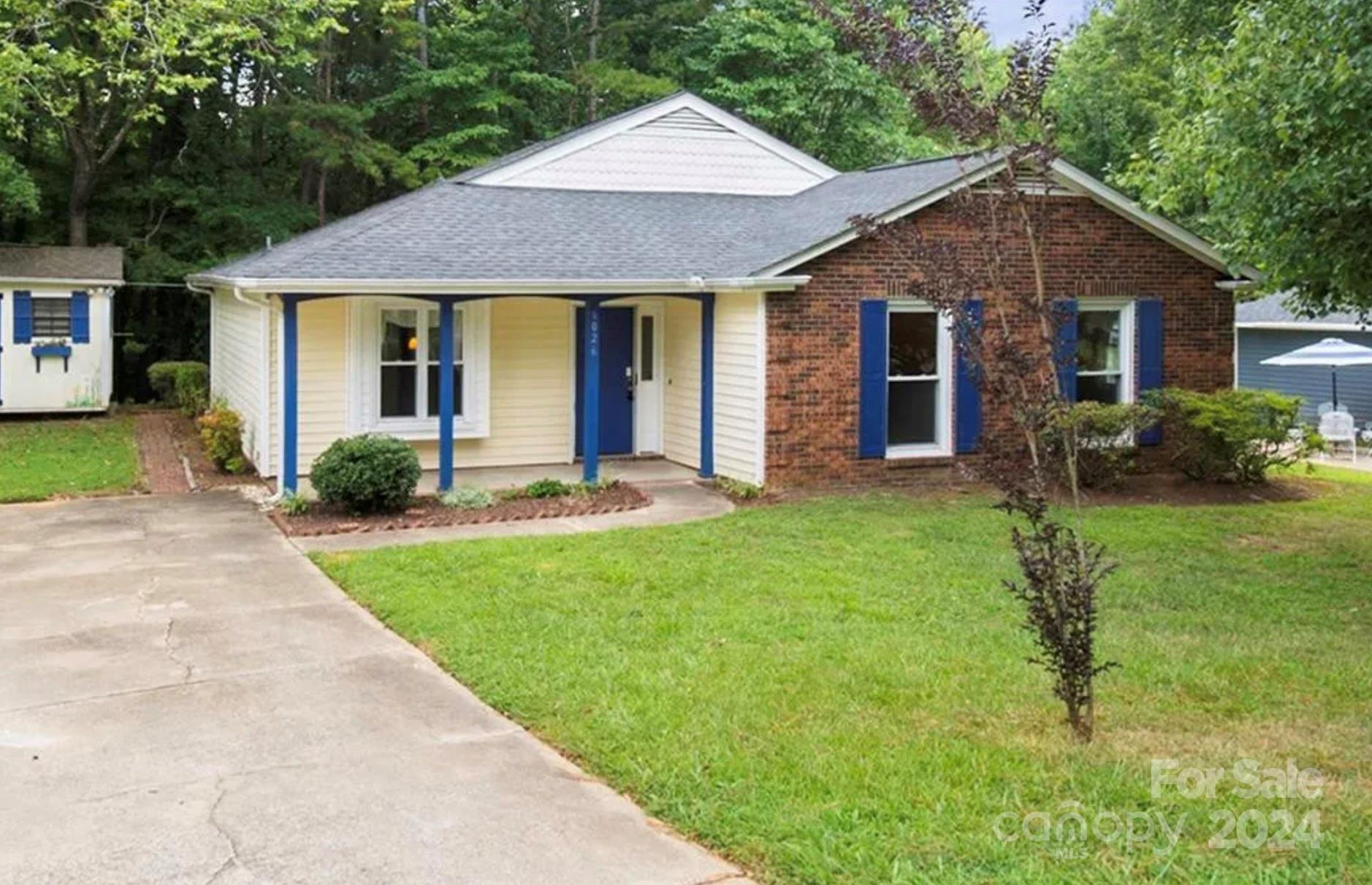 Coltswood Ct, Charlotte, NC 28211