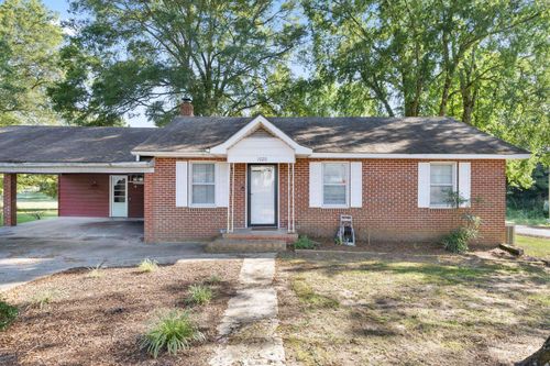 1020 4th St, Cherokee, AL, 35616-7229 | Card Image
