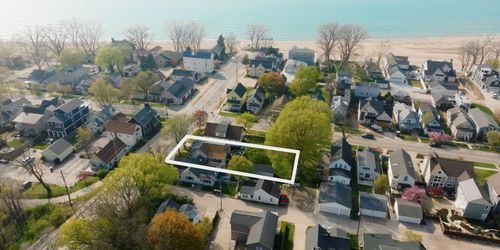307 Park St, Saint Joseph, MI, 49085-1028 | Card Image