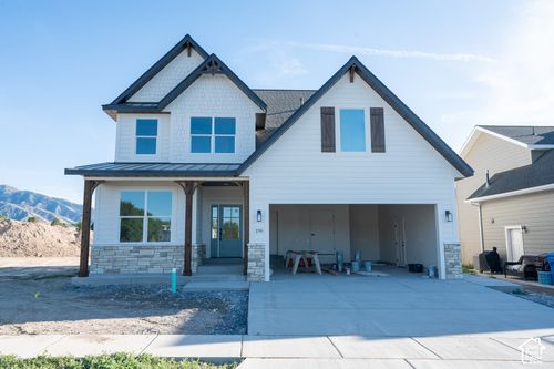 196 E 625 S, Hyde Park, UT, 84318-3004 | Card Image