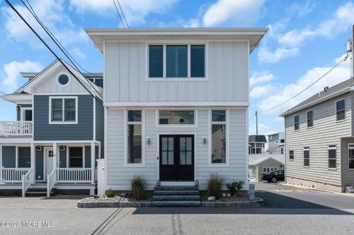 11 Beach Way, Lavallette, NJ, 08735-1900 | Card Image