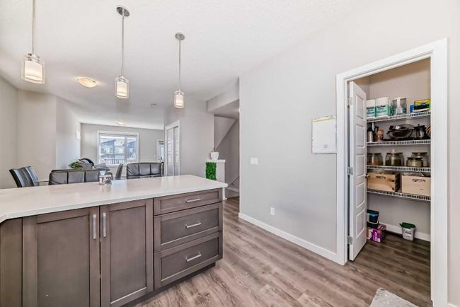 247 Redstone Boulevard Ne, Home with 3 bedrooms, 2 bathrooms and 3 parking in Calgary AB | Image 8