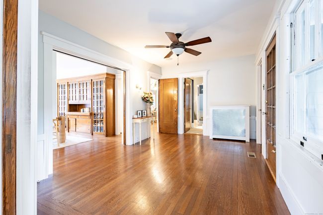 336 Main St, House other with 5 bedrooms, 2 bathrooms and null parking in Wethersfield CT | Image 16