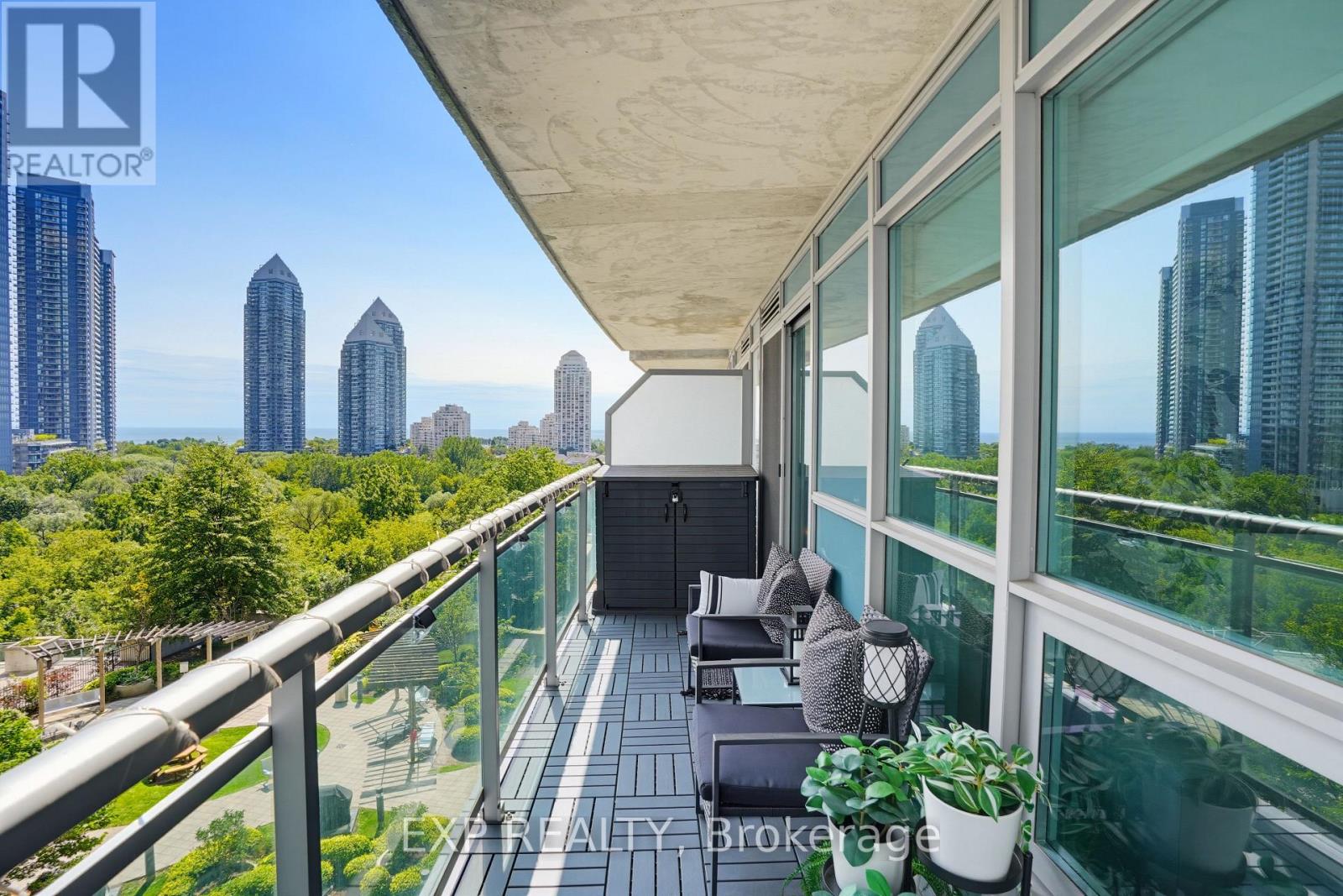 Residential in Toronto (Mimico) 3