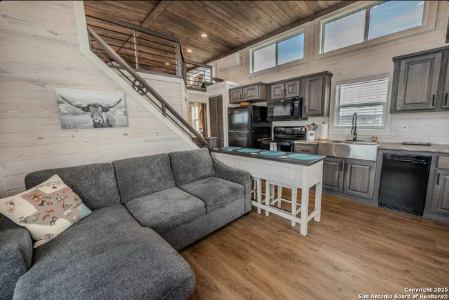 193 - 5386 Ranch Road 1376, House other with 2 bedrooms, 1 bathrooms and null parking in Fredericksburg TX | Image 7