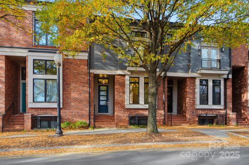 468 E 33rd St, Charlotte, NC, 28205-1598 | Card Image