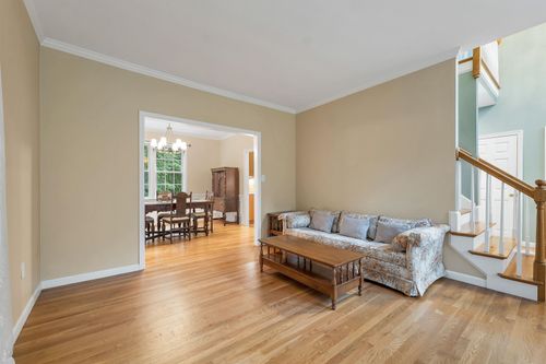 55 Dunlap Dr, Bedford, NH, 03110-4335 | Card Image