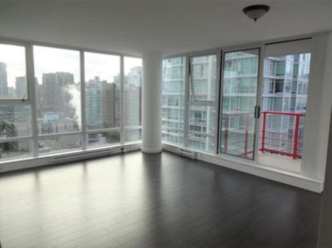 1602 - 668 Citadel Parade, Condo with 2 bedrooms, 0 bathrooms and null parking in Vancouver BC | Image 2
