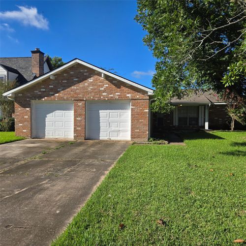 3046 Mosby Dr, Sugar Land, TX, 77479-1617 | Card Image