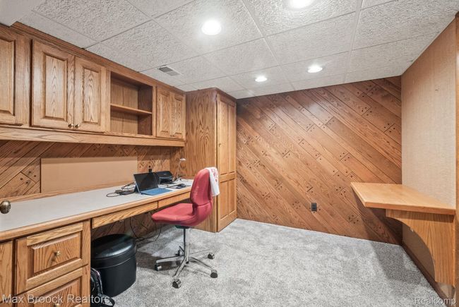 Study with built-ins in finished walkout | Image 12