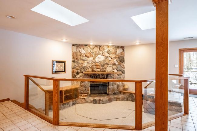 4352 Fenton Rd, House other with 4 bedrooms, 3 bathrooms and null parking in Hartland MI | Image 17