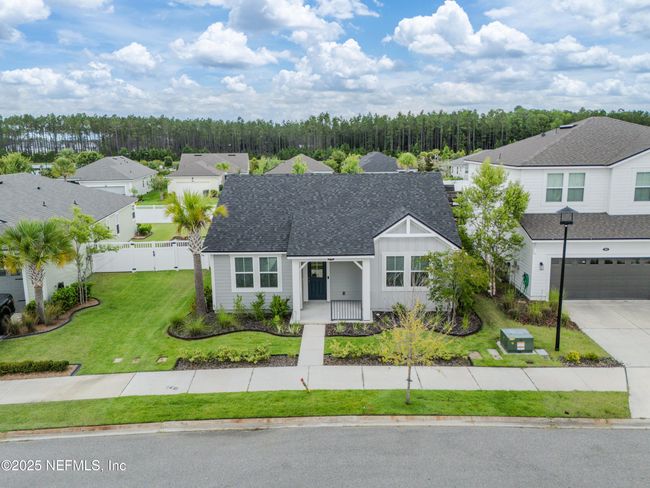 575 Buttonwood Loop, House other with 3 bedrooms, 2 bathrooms and null parking in Yulee FL | Image 47