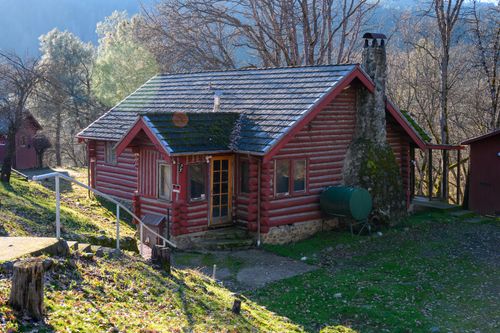 51 & 75 Hart St, Weaverville, CA, 96093-8082 | Card Image