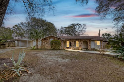 295 Garden St, Crestview, FL, 32536-1717 | Card Image