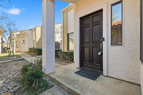 apt-107-505 Ranch Trl, Irving, TX, 75063-7603 | Card Image