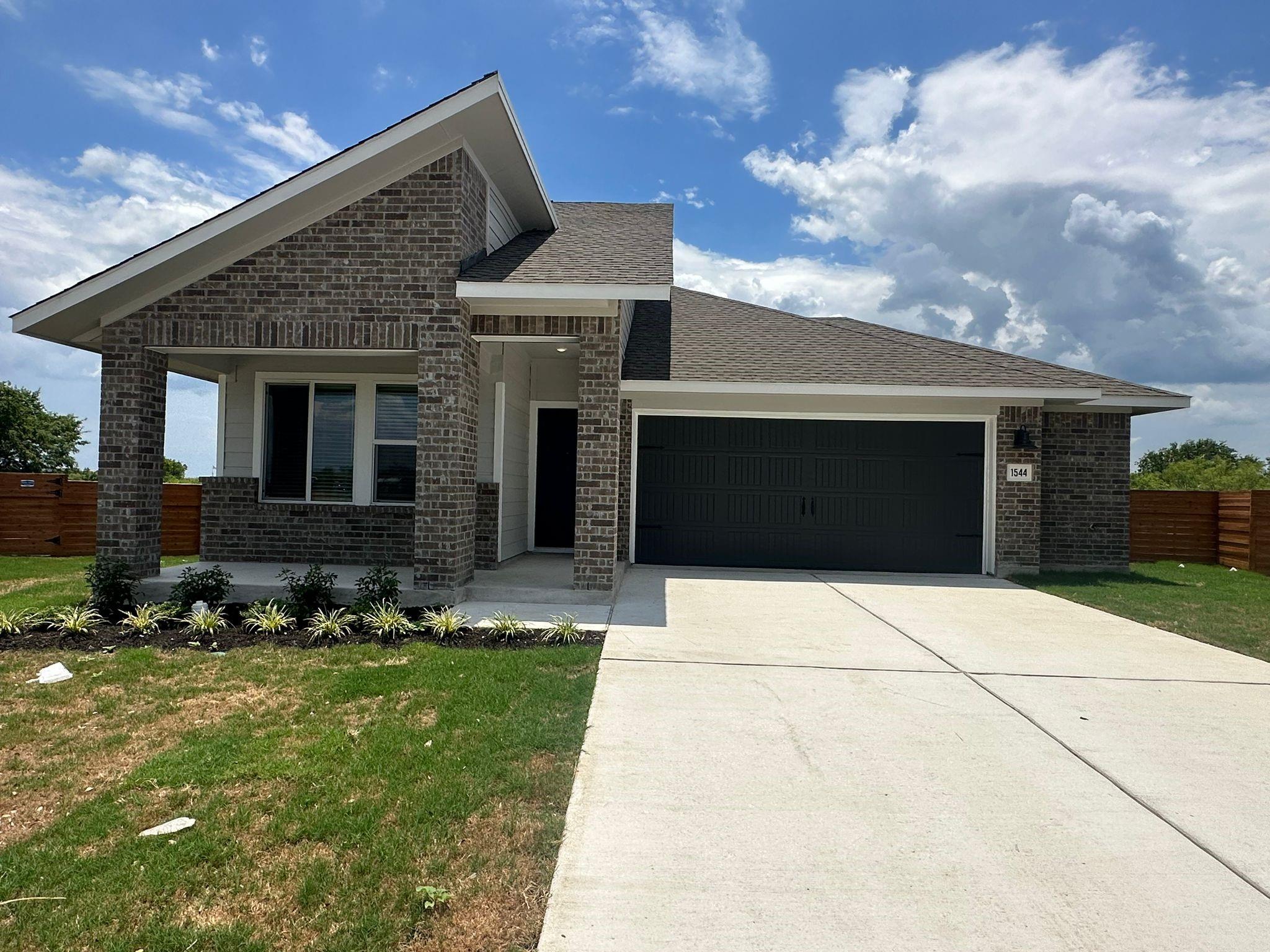 Residential Lease in Kyle 4