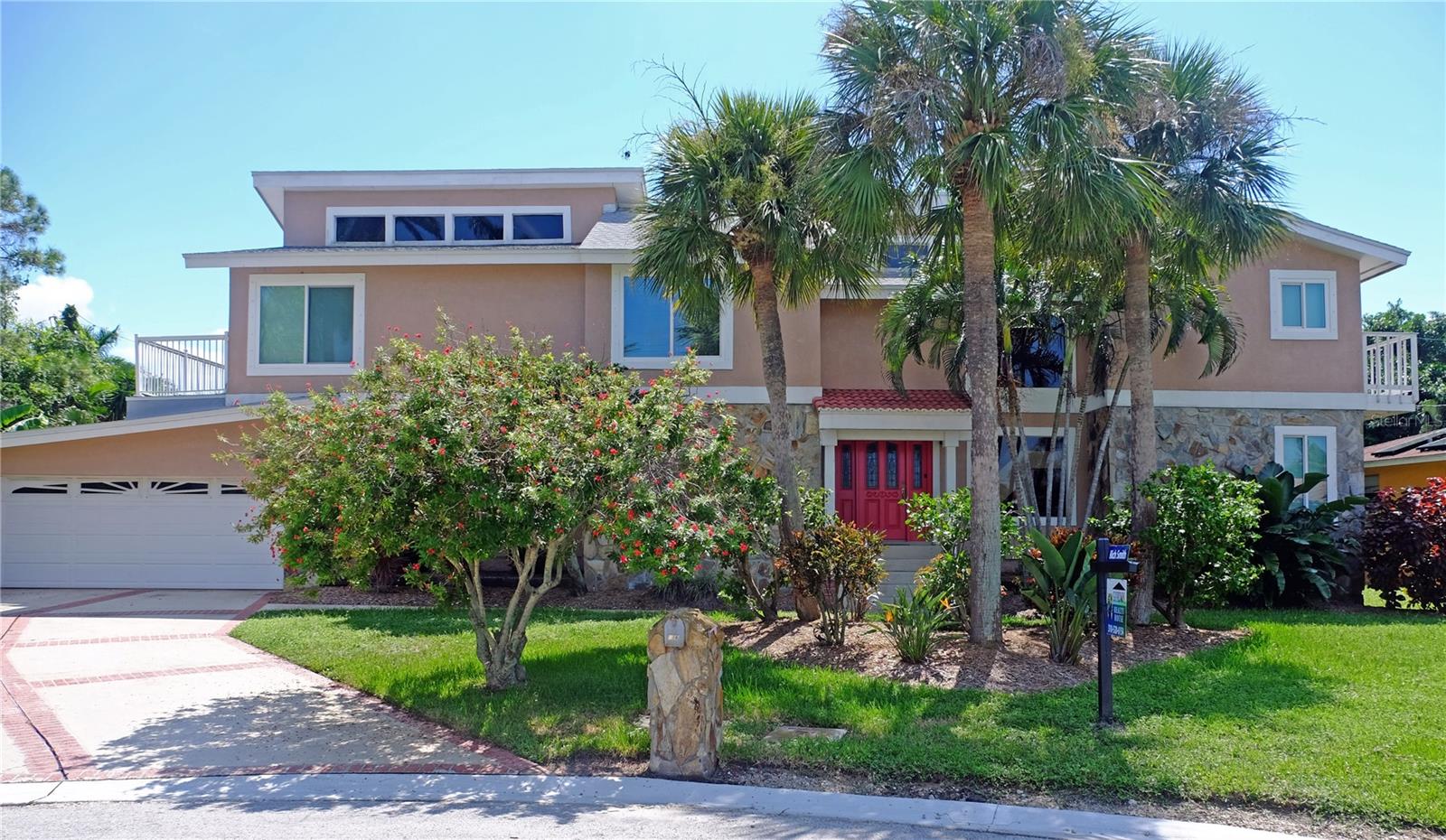 15th St, Belleair Beach, FL 33786
