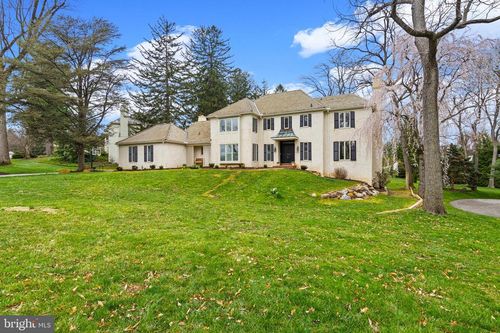 217 Ravenscliff Rd, Saint Davids, PA, 19087-4738 | Card Image