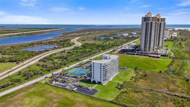 APT-804 - 415 E Beach Dr, Condo with 0 bedrooms, 1 bathrooms and null parking in Galveston TX | Image 26