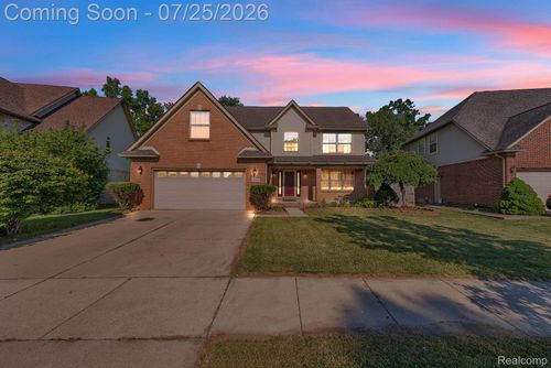 26923 Pepperwood Dr, Woodhaven, MI, 48183-4463 | Card Image
