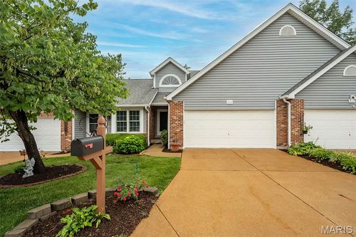 308 Kehrs Mill Bend Court, Ballwin, MO, 63011 | Card Image